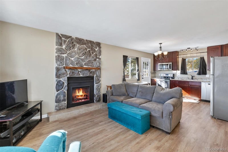 11 Valley Cir, Guffey, CO 80820