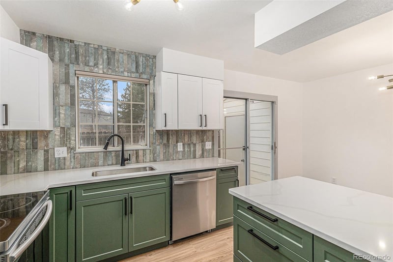 1649 Ivory Cir #E, Aurora, CO 80017