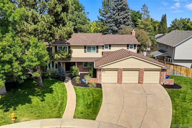 10885 Crestline Pl, Englewood, CO 80111