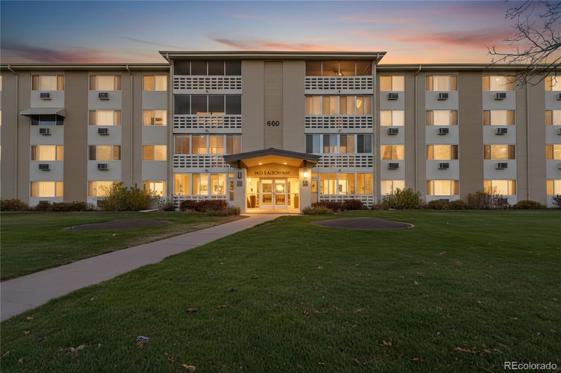 660 Alton Way #7B, Denver, CO 80247