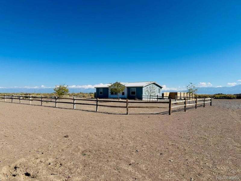 810 Road 110 , Mosca, CO 81146