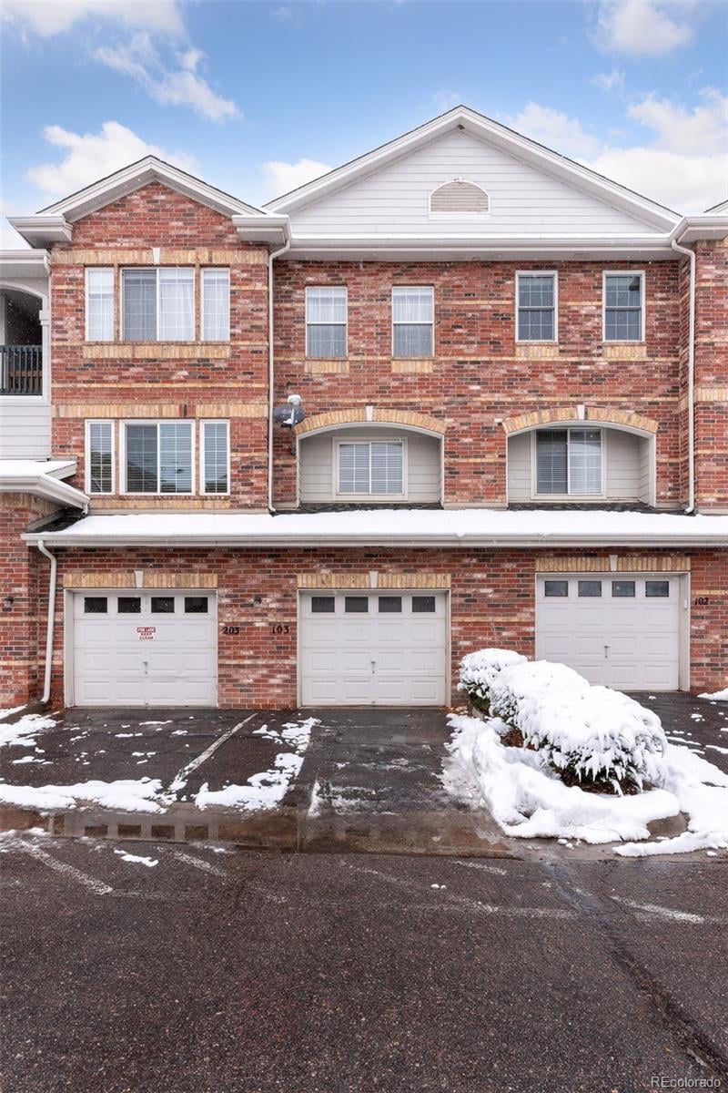 8944 Fox Dr #103, Denver, CO 80260