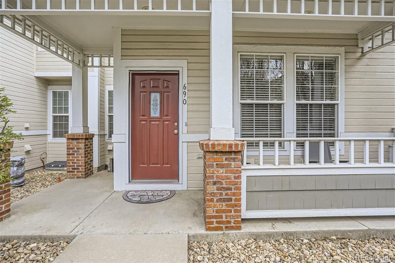 690 Yarrow St, Lakewood, CO 80226
