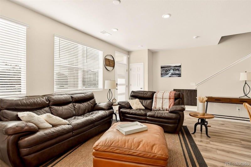 22241 7th Pl, Aurora, CO 80018