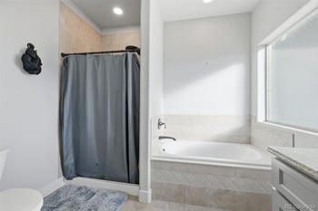 421 Heather Dr, Pueblo, CO 81007