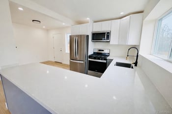 3280 Leyden St, Denver, CO 80207