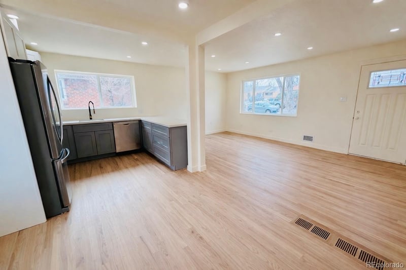 3280 Leyden St, Denver, CO 80207