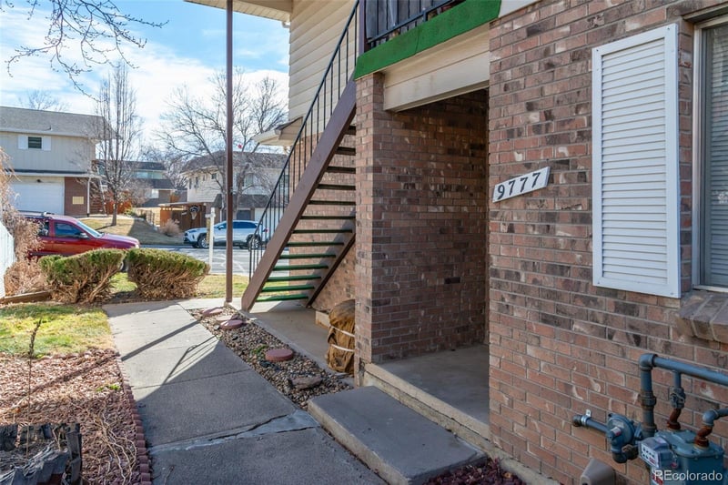 9777 Orangewood Dr, Thornton, CO 80260