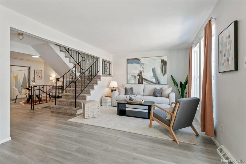 143 Oakland Ct, Aurora, CO 80011