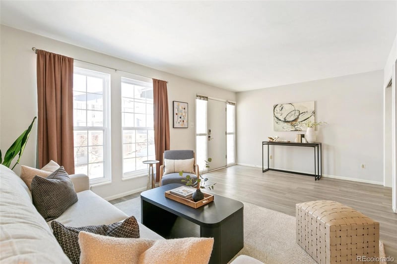 143 Oakland Ct, Aurora, CO 80011