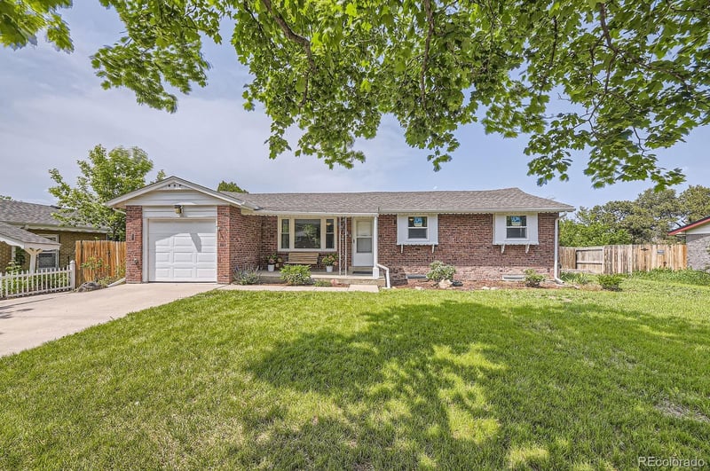 10633 6th Pl, Aurora, CO 80010