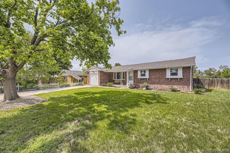 10633 6th Pl, Aurora, CO 80010