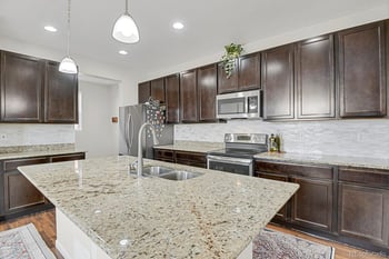 19553 60th Pl, Aurora, CO 80019