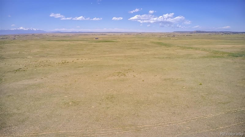 13886 Log Rd, Peyton, CO 80831