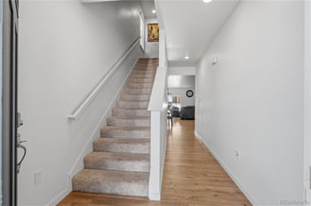 27584 1st Pl, Aurora, CO 80018