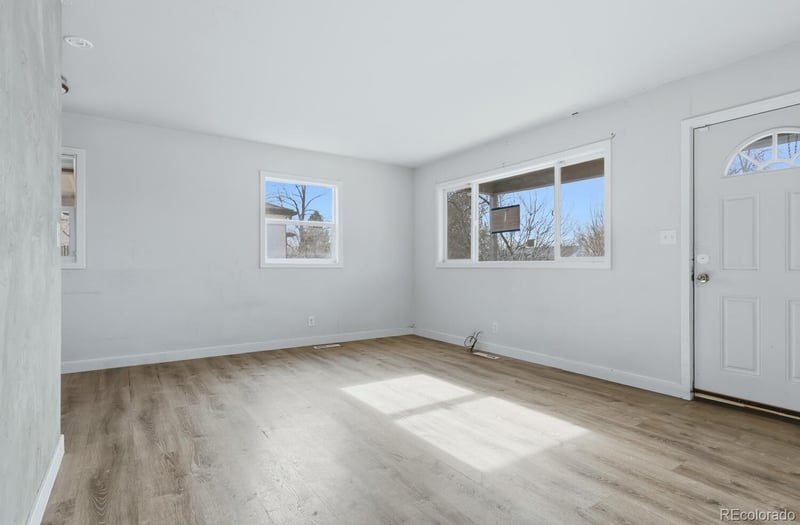 1170 Elmira St, Aurora, CO 80010