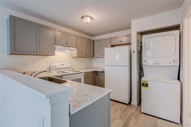 16923 E Whitaker Dr #B, Aurora, CO 80015