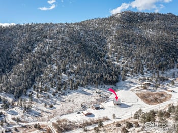 957 Dunraven Glade Rd, Glen Haven, CO 80532