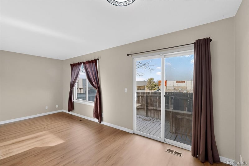 2285 103rd Pl, Thornton, CO 80229