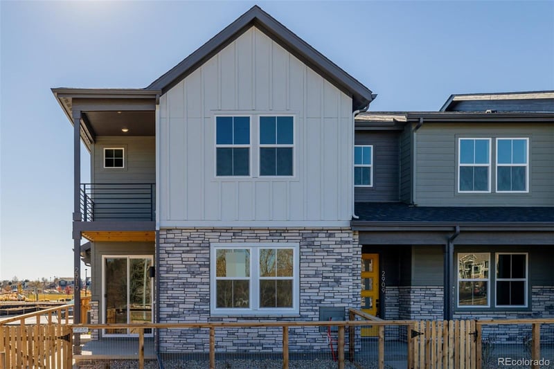 2919 103rd Dr, Thornton, CO 80229