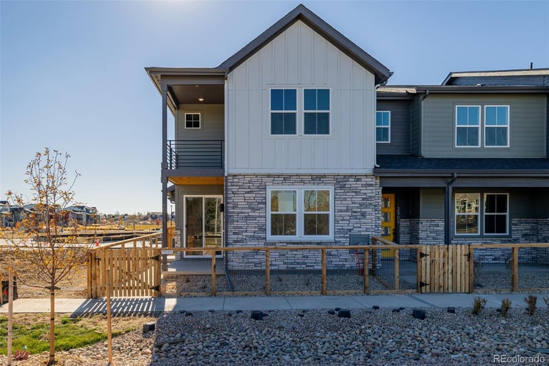 2919 103rd Dr, Thornton, CO 80229