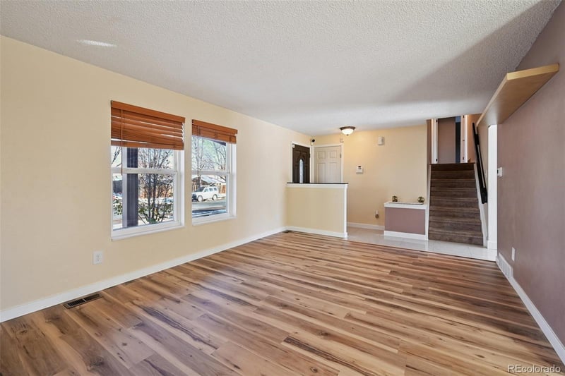 1583 Dearborn St, Aurora, CO 80012