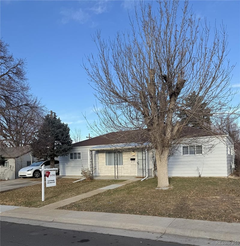 756 Vaughn St, Aurora, CO 80011