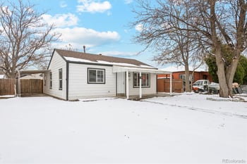 1680 Newark St, Aurora, CO 80010