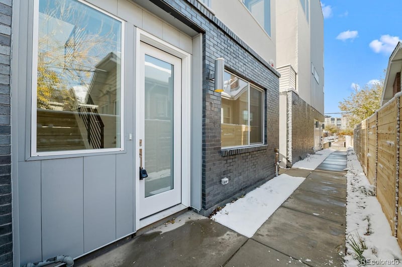 1624 Irving St #1, Denver, CO 80204