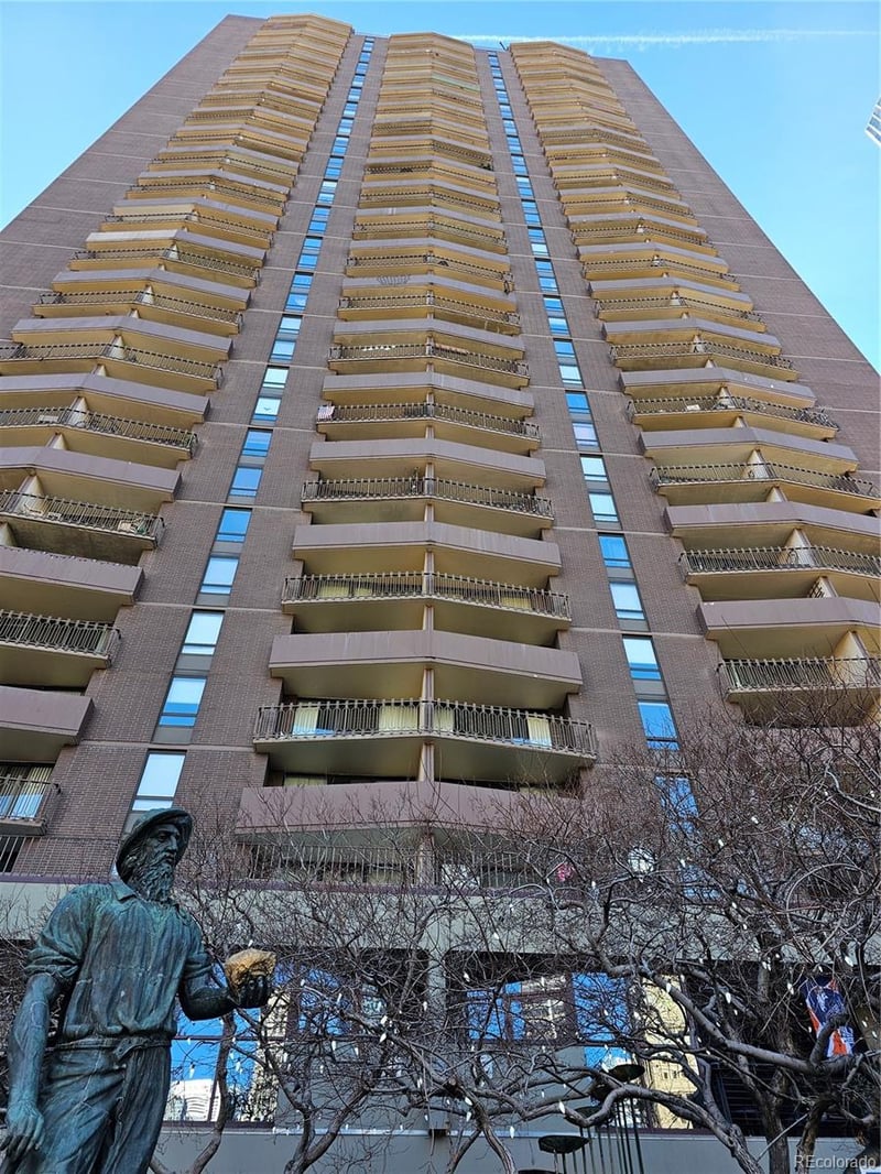 1020 15th St #33B, Denver, CO 80202