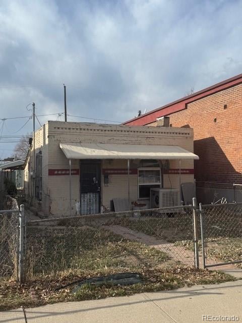 315 Galapago St, Denver, CO 80223