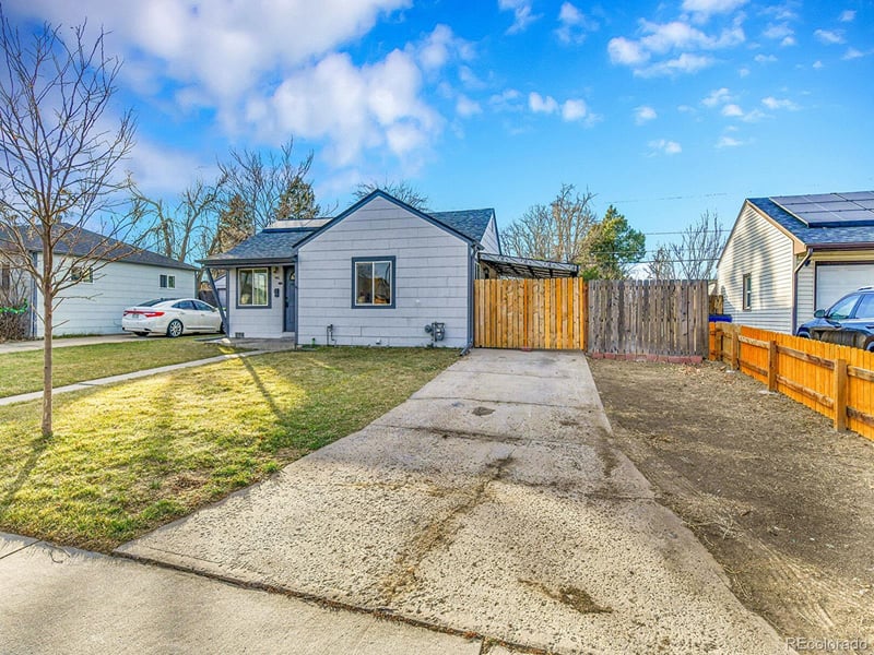 745 Lima St, Aurora, CO 80010