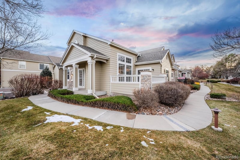 6111 Trailhead Rd, Highlands Ranch, CO 80130