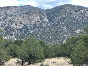 110 Indian Hill Rd, Mosca, CO 81146