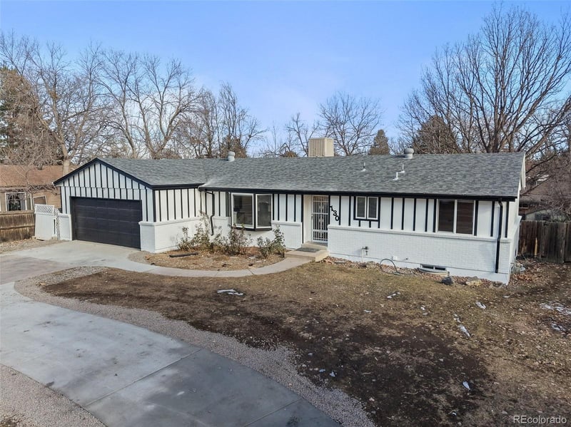130 Garrison St, Lakewood, CO 80226