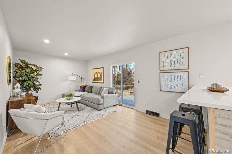 130 Garrison St, Lakewood, CO 80226