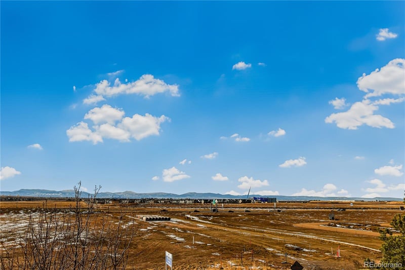 23306 5th Pl, Aurora, CO 80018