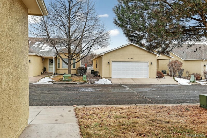 3361 Chestnut Glen Ln, Colorado Springs, CO 80918