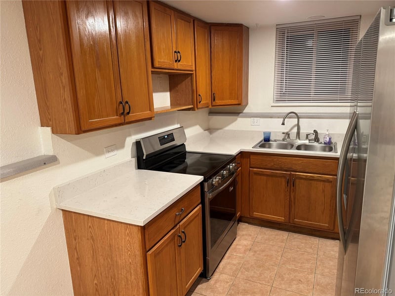 1525 Holly St #101, Denver, CO 80222