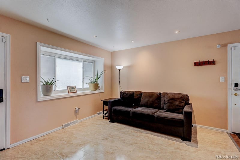 5435 86th Ave, Arvada, CO 80003