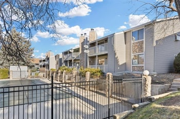 921 Walden St #108, Aurora, CO 80017