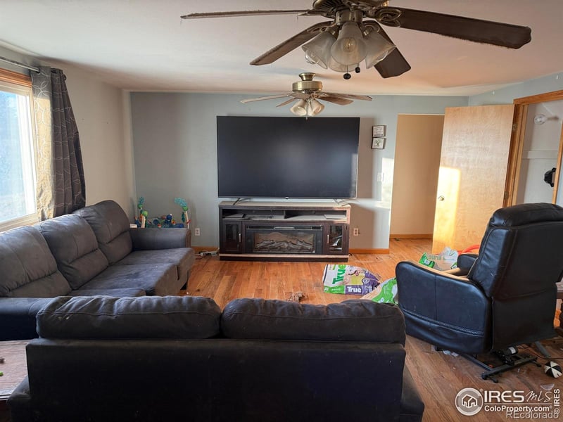 375 7th St, Akron, CO 80720