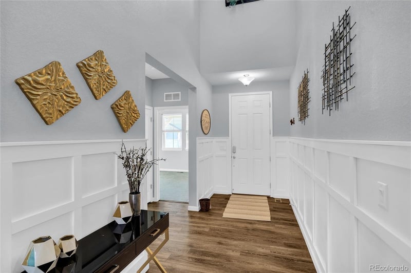 18639 92nd Dr, Arvada, CO 80007