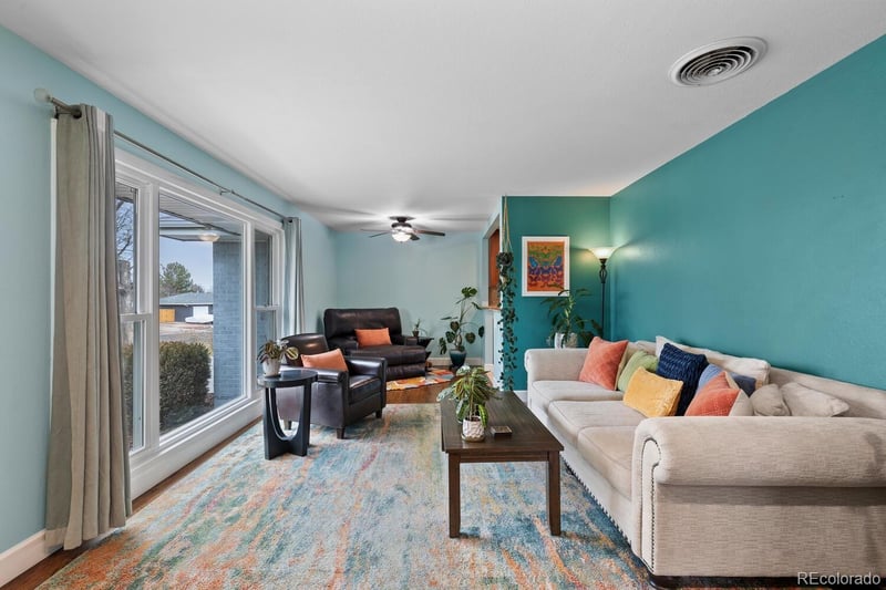 236 Lima St, Aurora, CO 80010