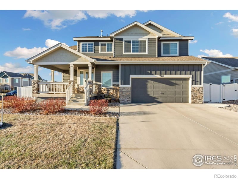 902 Maplebrook Dr, Windsor, CO 80550