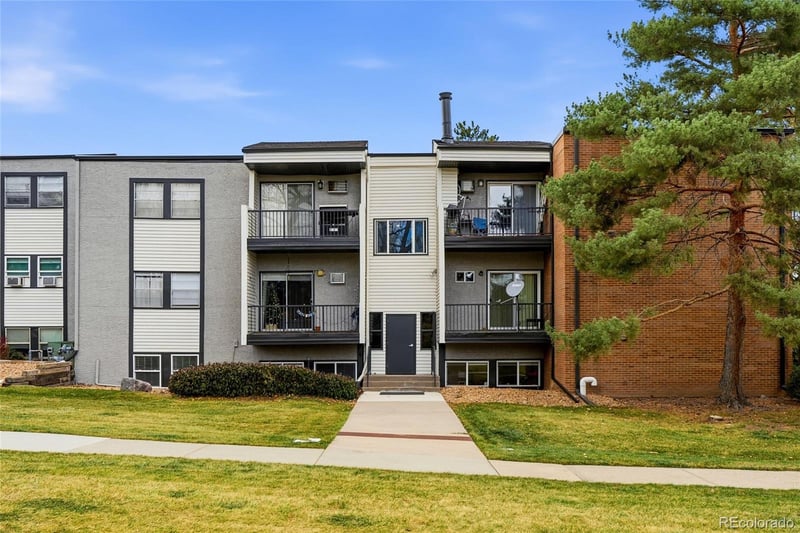 1300 Golden Cir #102, Golden, CO 80401