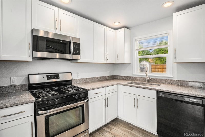 1764 Oswego St, Aurora, CO 80010