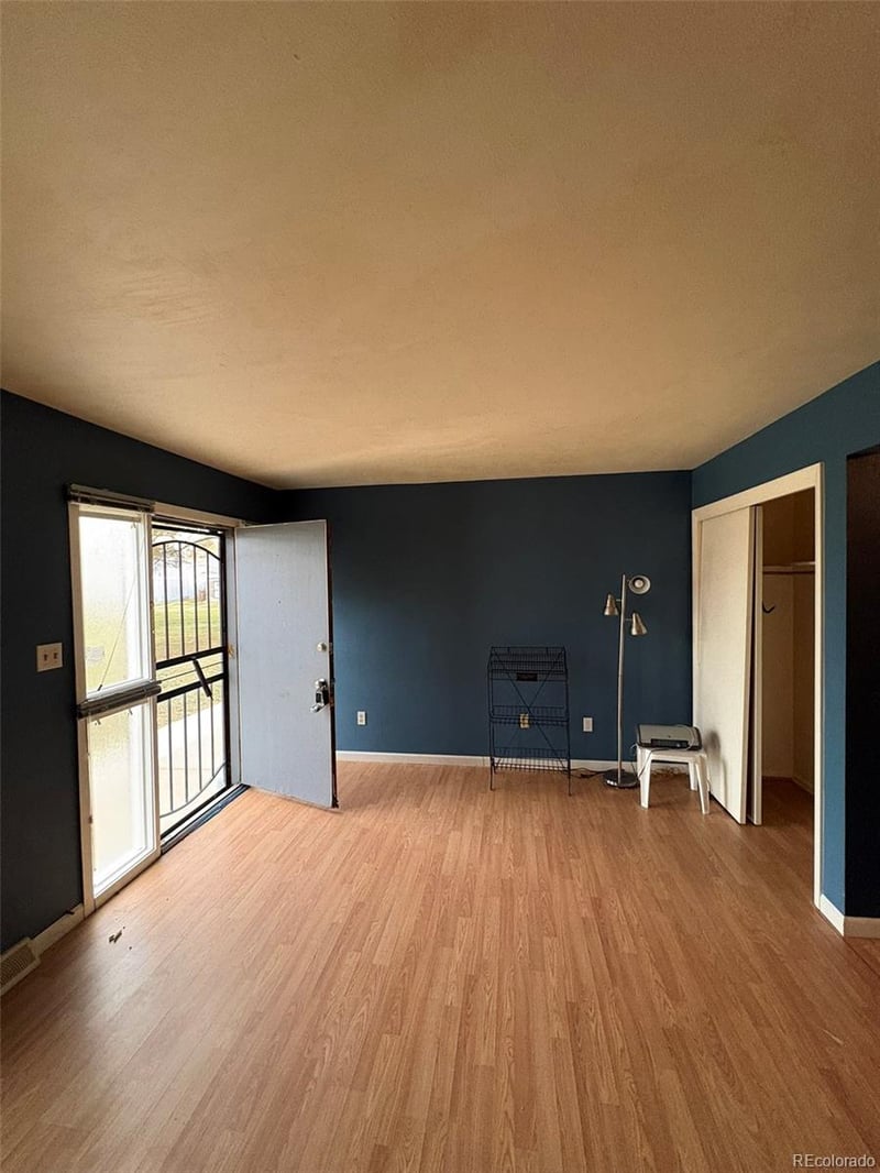 12061 3rd Ave, Aurora, CO 80011