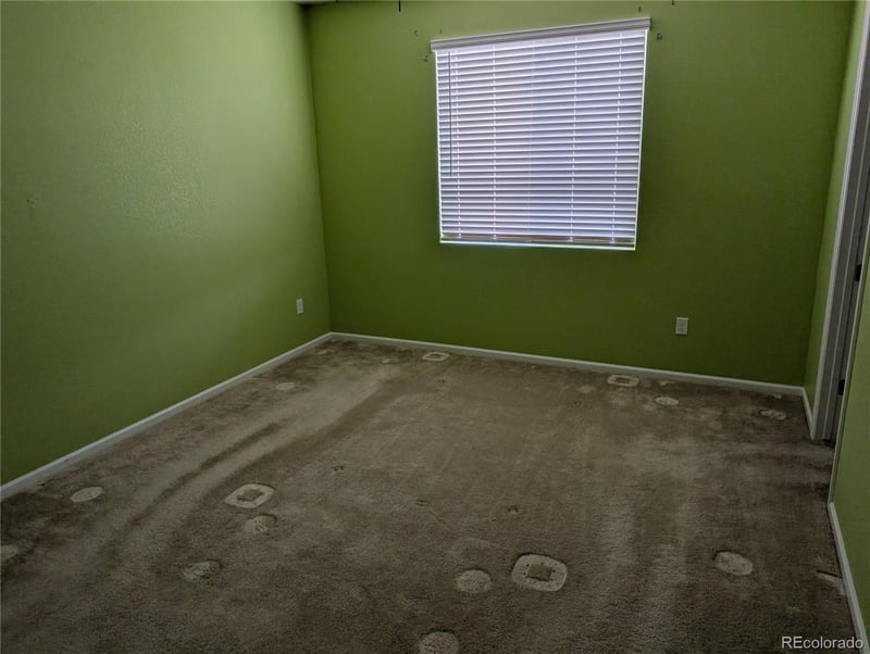 27646 10th Dr, Aurora, CO 80018