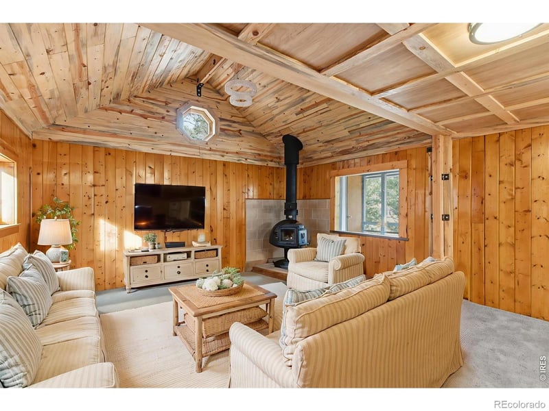 124 Big Pine Ln, Drake, CO 80515